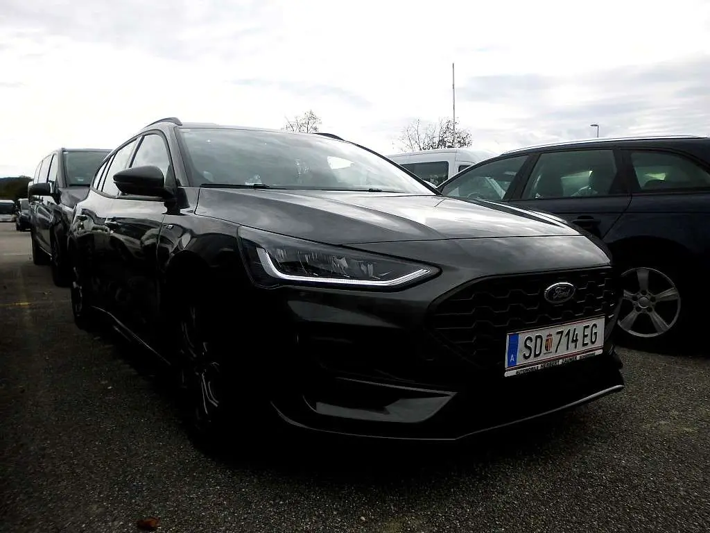 Photo 1 : Ford Focus 2022 Diesel