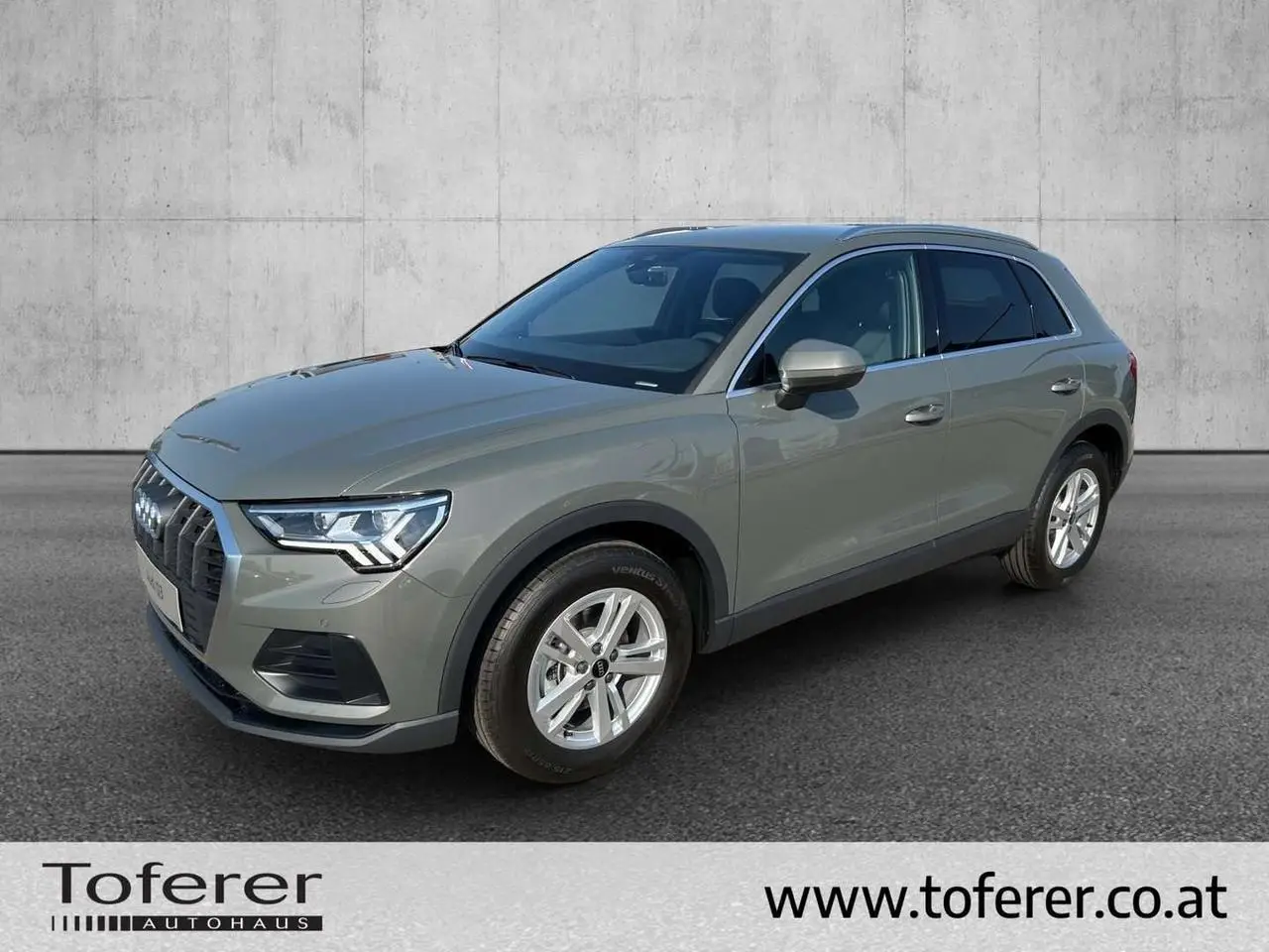 Photo 1 : Audi Q3 2024 Essence