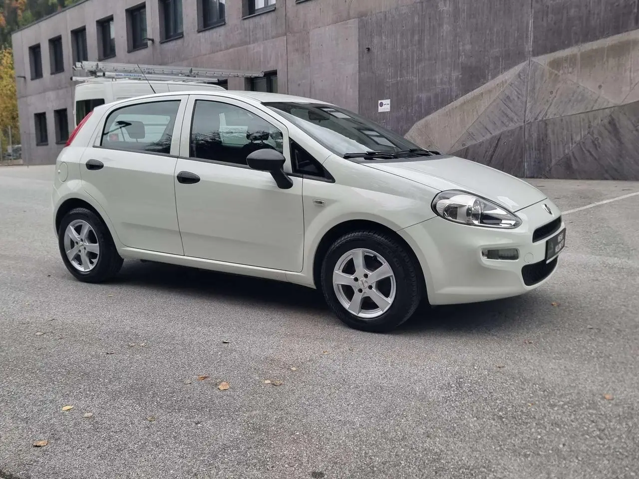 Photo 1 : Fiat Punto 2018 Essence