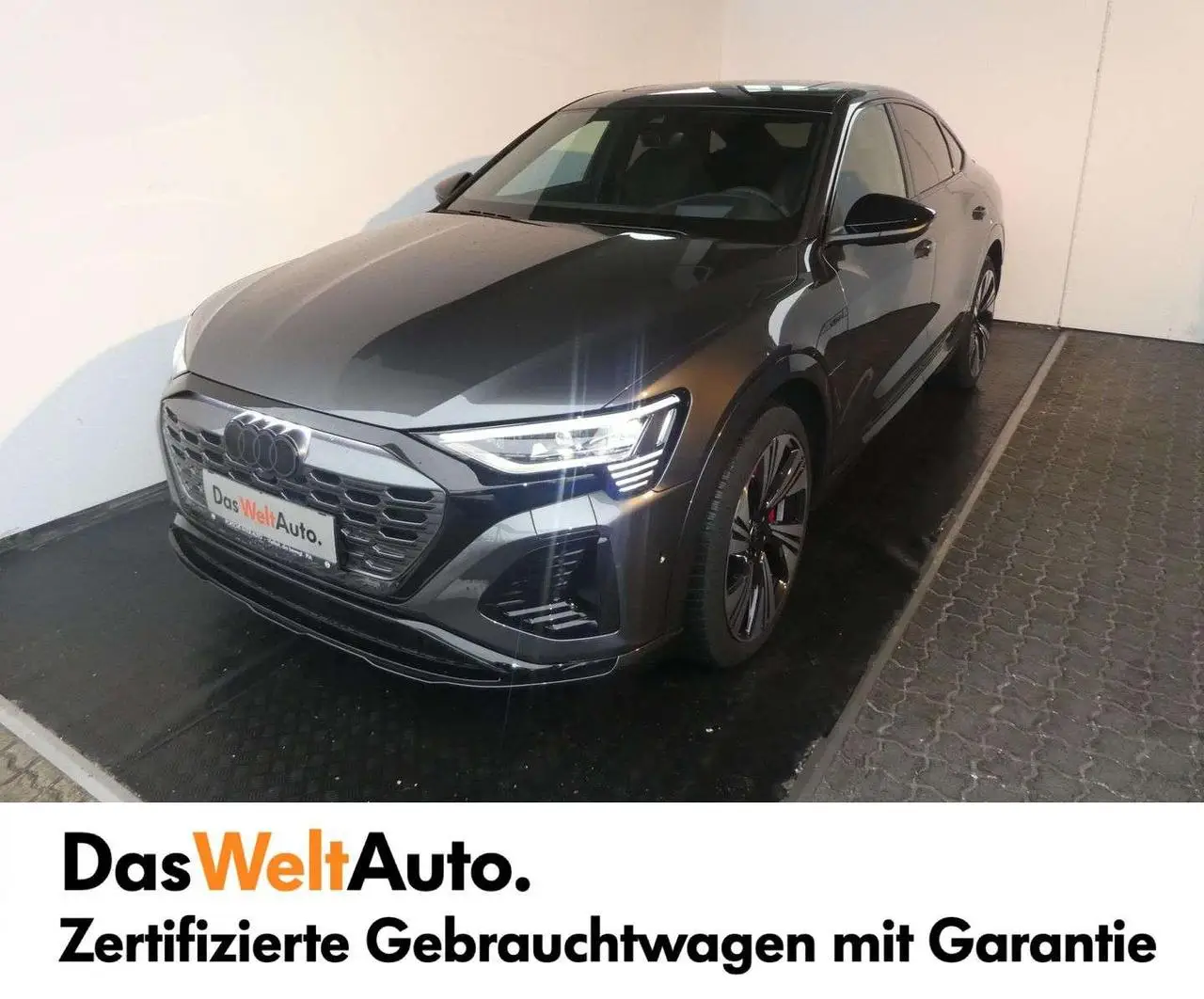 Photo 1 : Audi Q8 2023 Electric