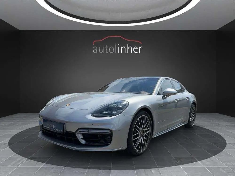 Photo 1 : Porsche Panamera 2023 Essence