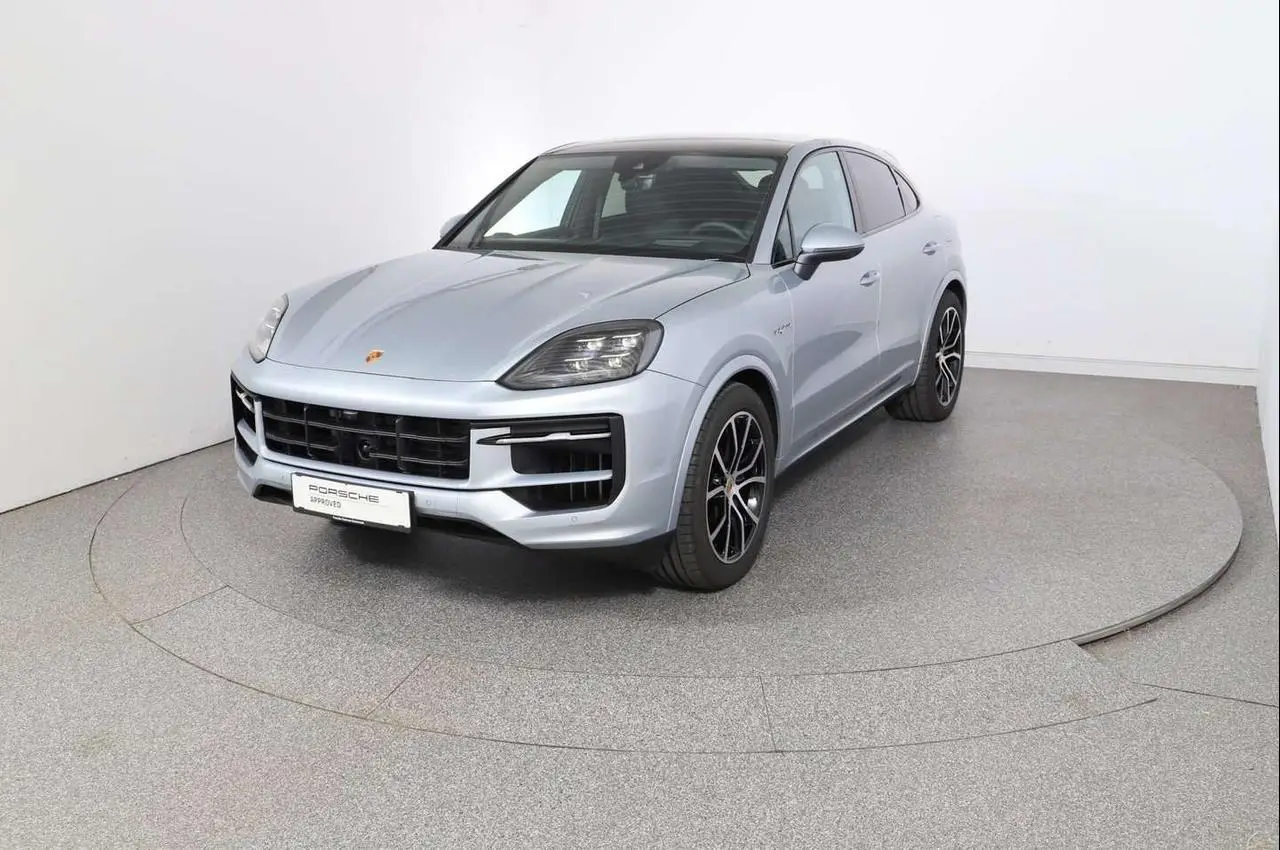 Photo 1 : Porsche Cayenne 2024 Hybrid