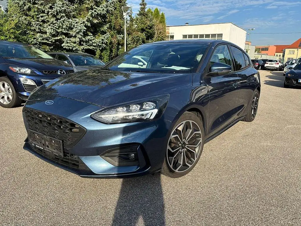 Photo 1 : Ford Focus 2019 Petrol