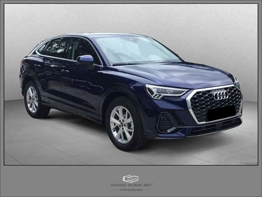 Photo 1 : Audi Q3 2023 Essence