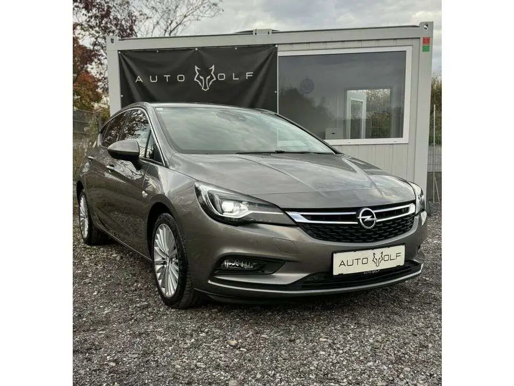 Photo 1 : Opel Astra 2017 Essence