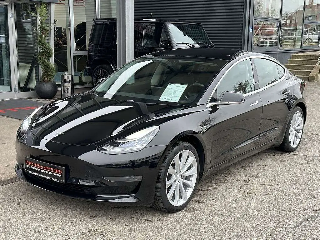 Photo 1 : Tesla Model 3 2019 Electric