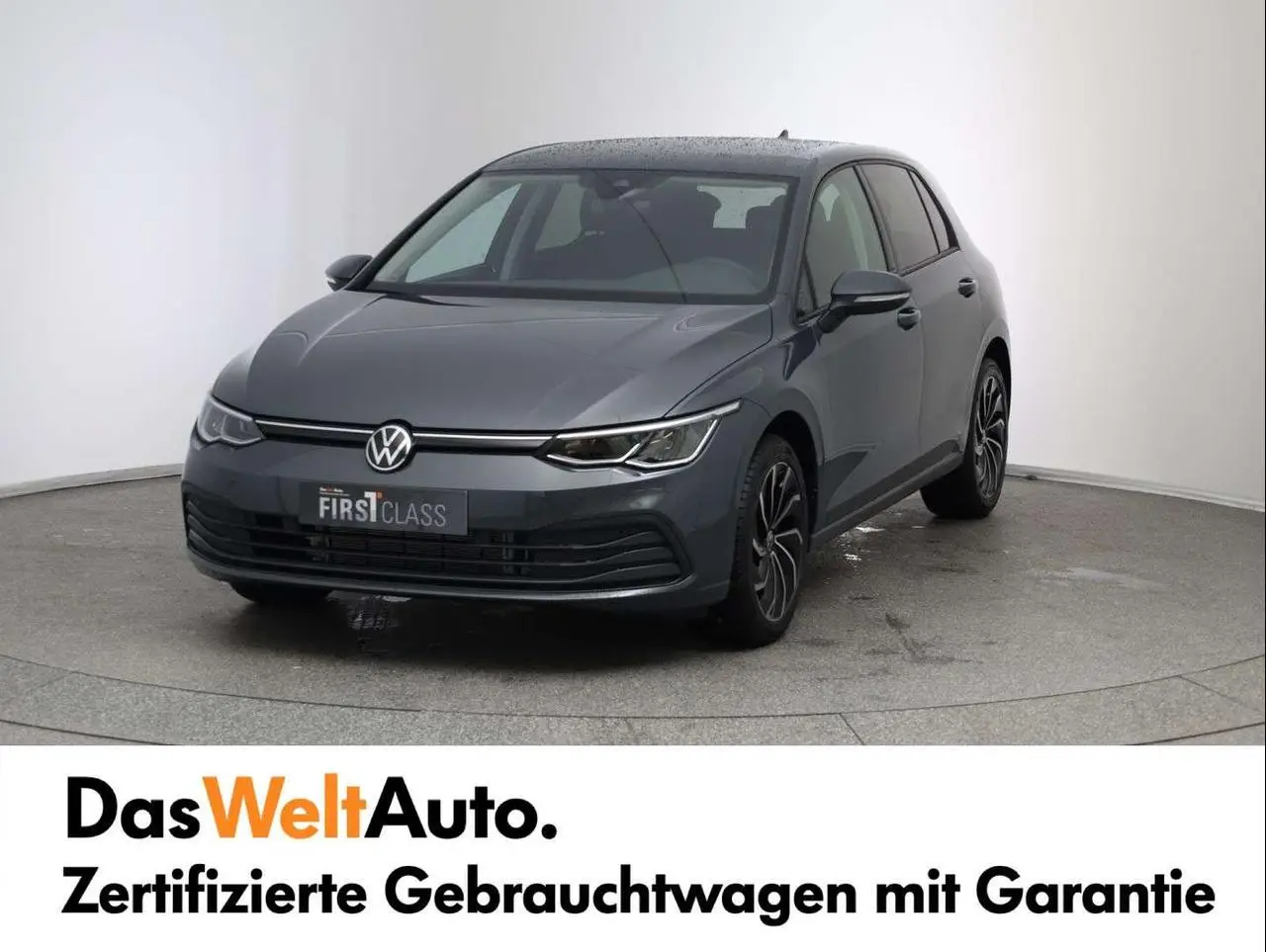 Photo 1 : Volkswagen Golf 2024 Petrol