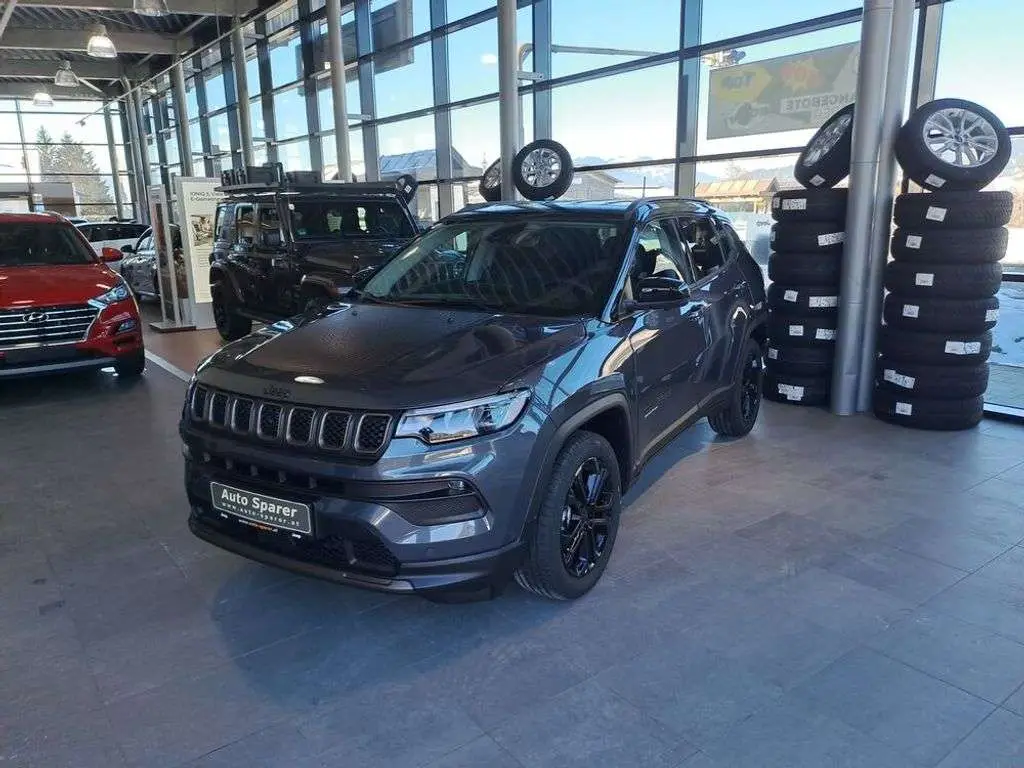 Photo 1 : Jeep Compass 2023 Petrol