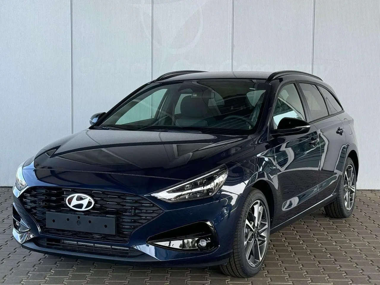 Photo 1 : Hyundai I30 2024 Petrol