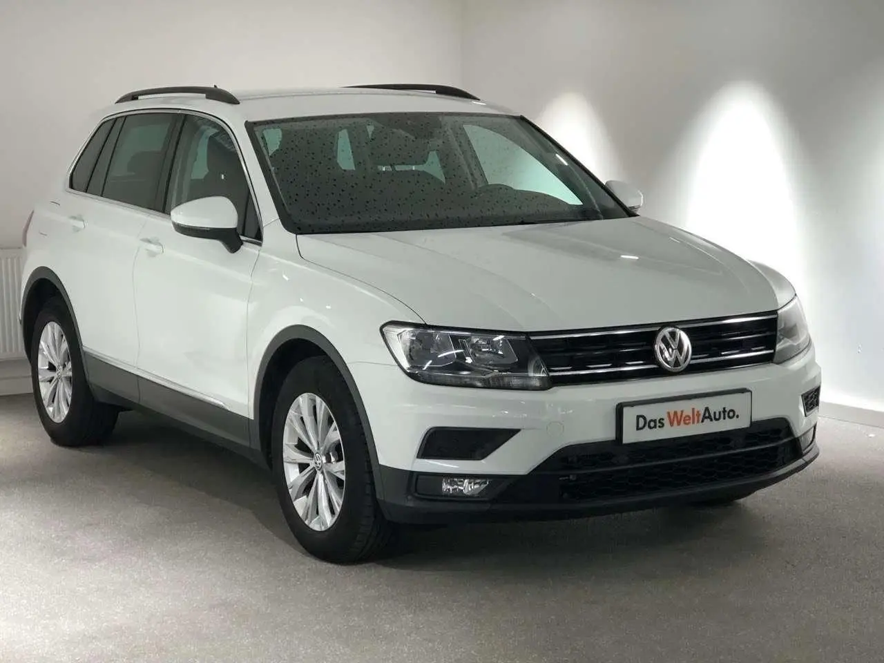 Photo 1 : Volkswagen Tiguan 2019 Essence