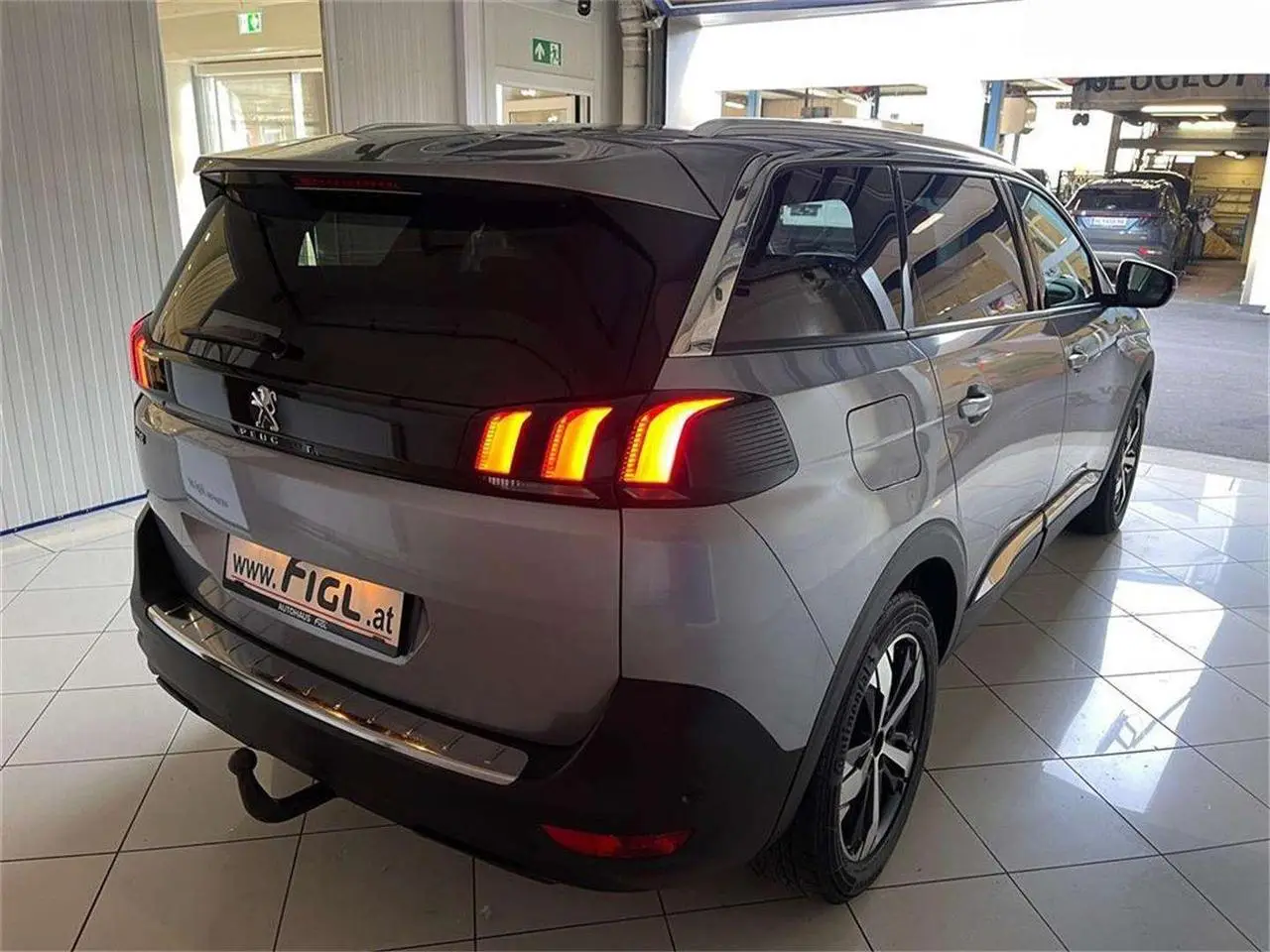 Photo 1 : Peugeot 5008 2017 Diesel