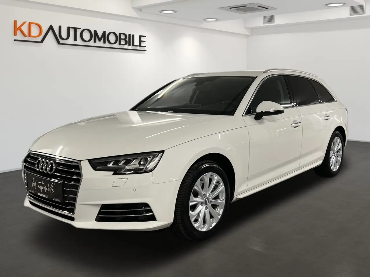 Photo 1 : Audi A4 2016 Diesel