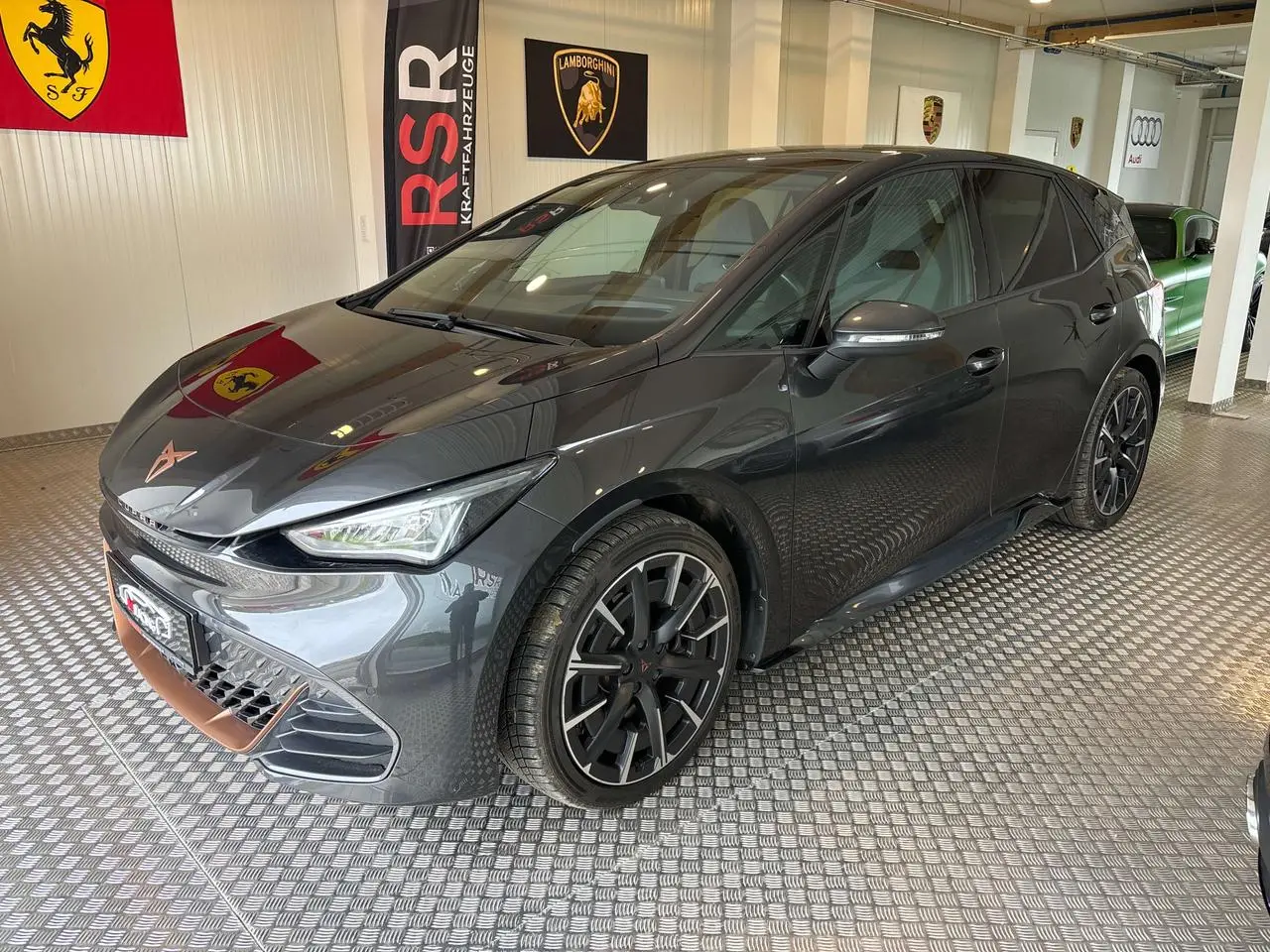 Photo 1 : Cupra Born 2022 Électrique