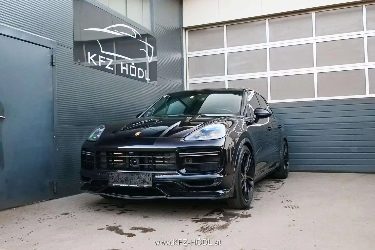 Photo 1 : Porsche Cayenne 2018 Petrol