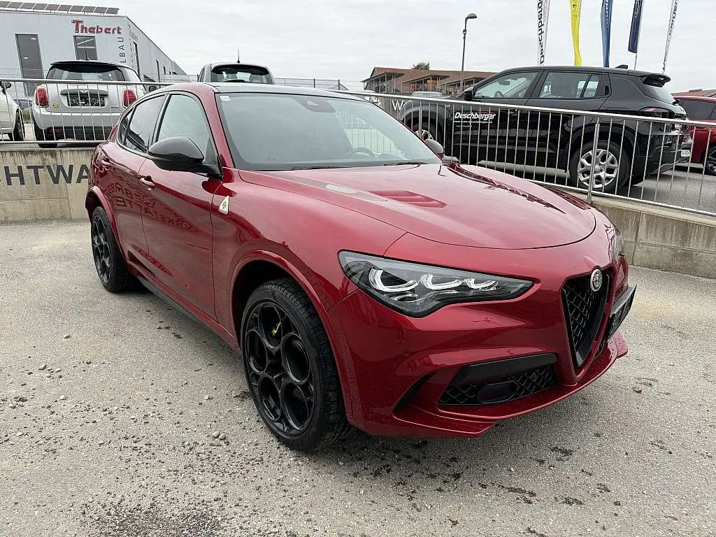 Photo 1 : Alfa Romeo Stelvio 2023 Essence