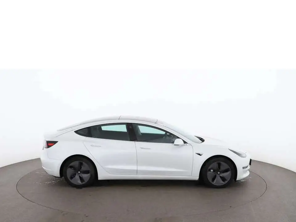 Photo 1 : Tesla Model 3 2020 Électrique