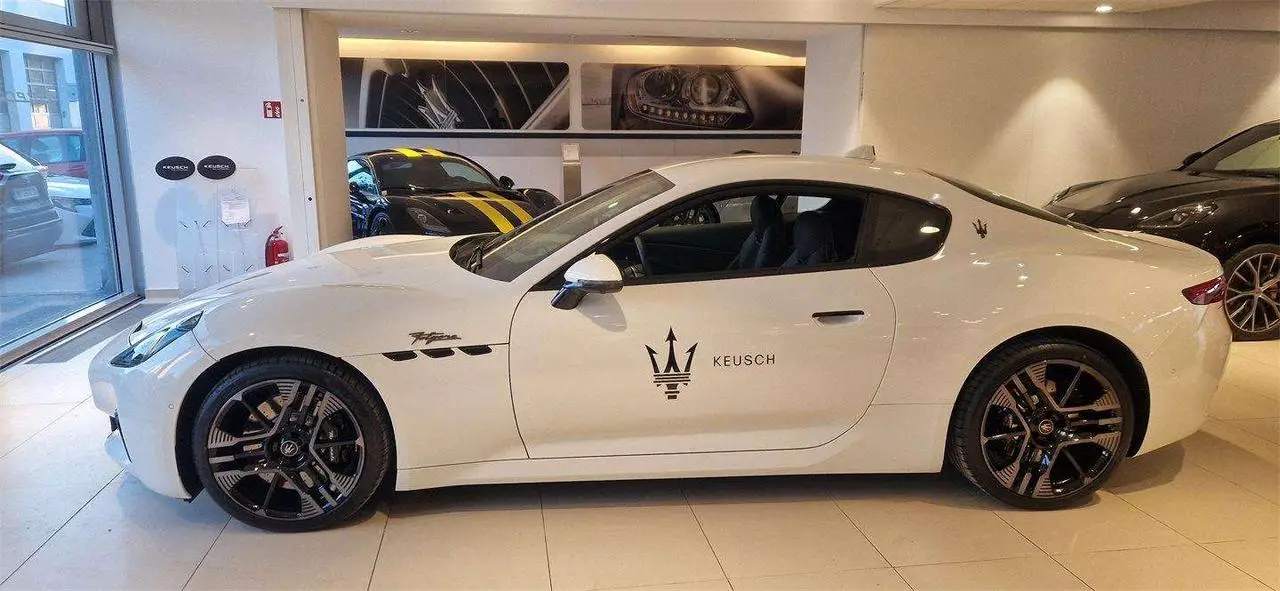 Photo 1 : Maserati Granturismo 2024 Electric