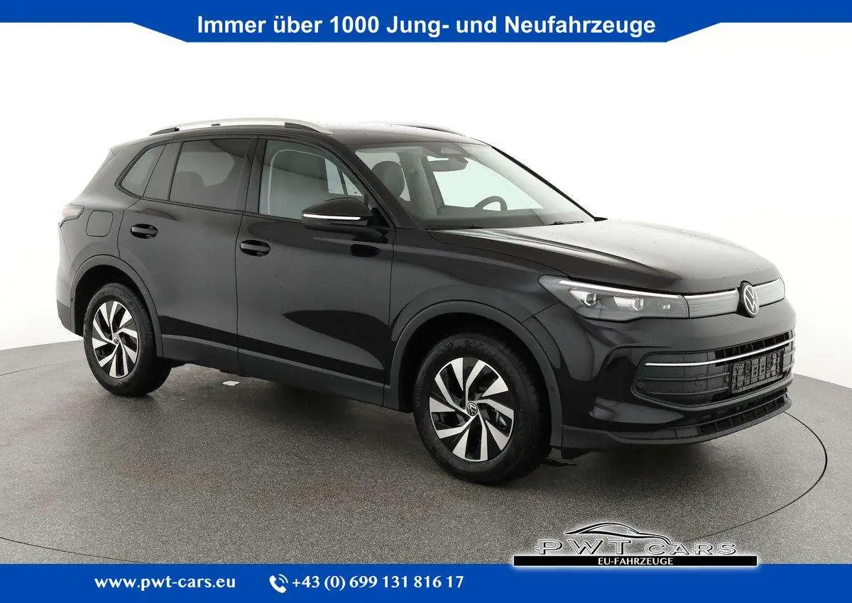 Photo 1 : Volkswagen Tiguan 2024 Essence