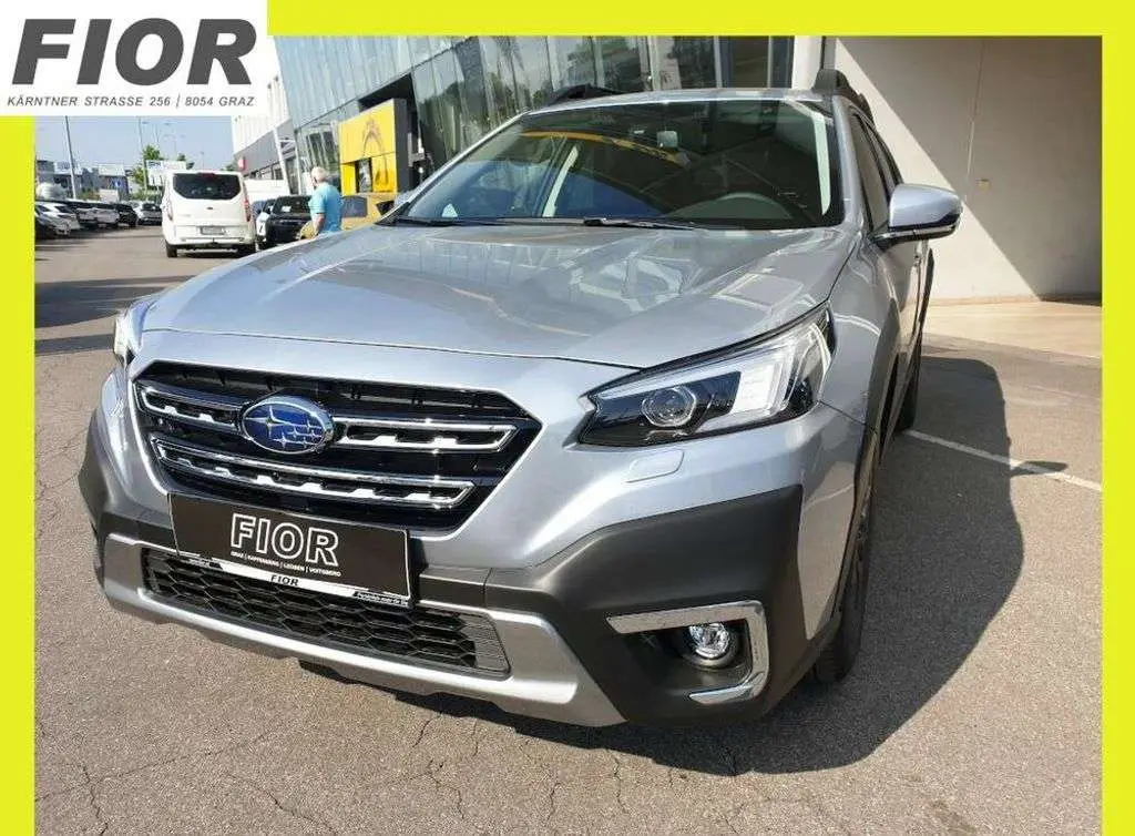 Photo 1 : Subaru Outback 2024 Petrol