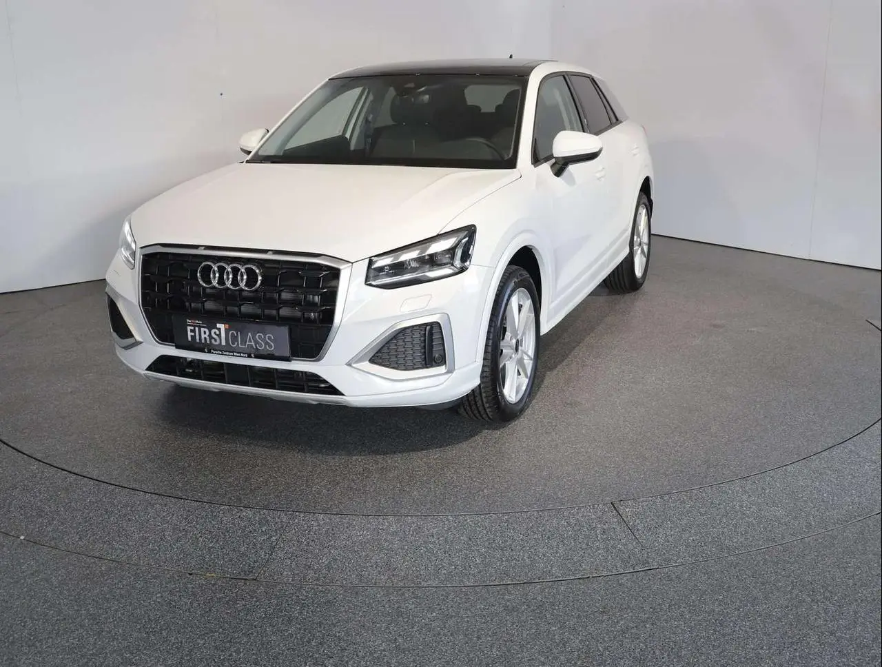 Photo 1 : Audi Q2 2023 Essence