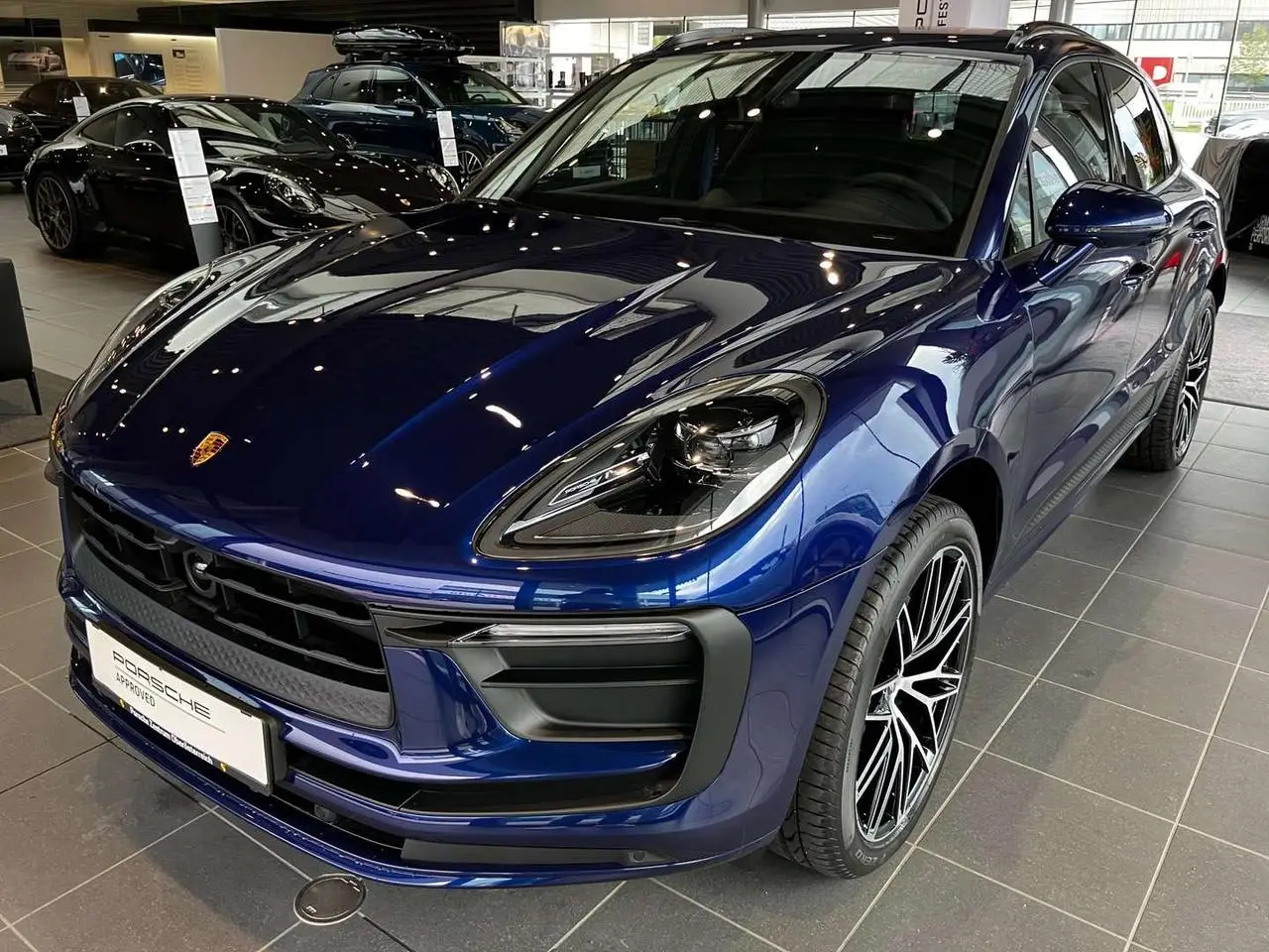 Photo 1 : Porsche Macan 2024 Petrol