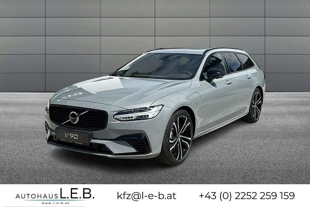 Photo 1 : Volvo V90 2024 Hybride