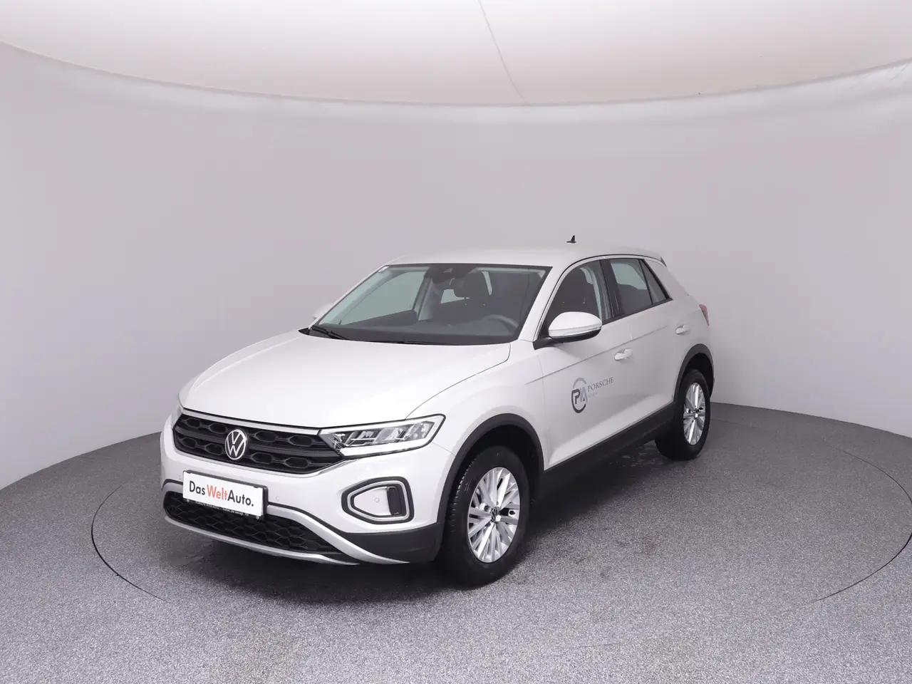 Photo 1 : Volkswagen T-roc 2024 Essence