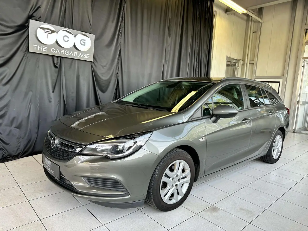 Photo 1 : Opel Astra 2017 Diesel