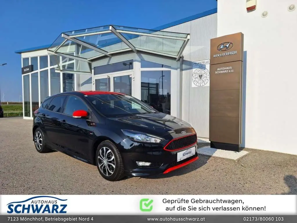 Photo 1 : Ford Focus 2017 Petrol