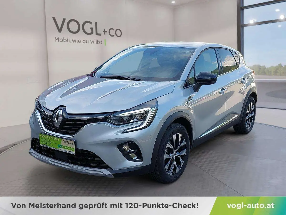 Photo 1 : Renault Captur 2023 Petrol