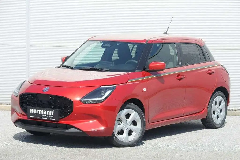 Photo 1 : Suzuki Swift 2024 Petrol