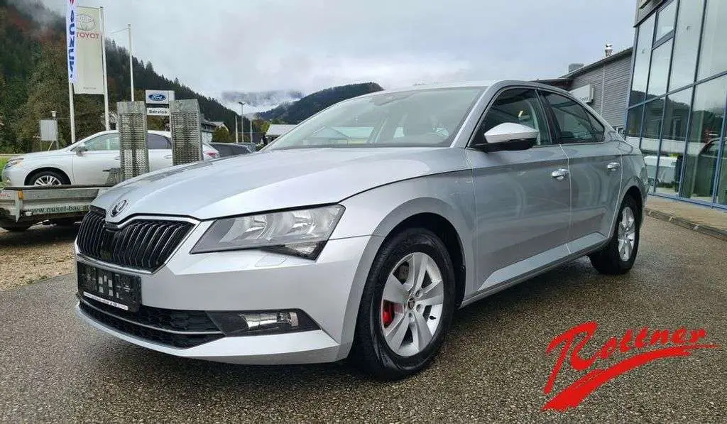 Photo 1 : Skoda Superb 2018 Diesel