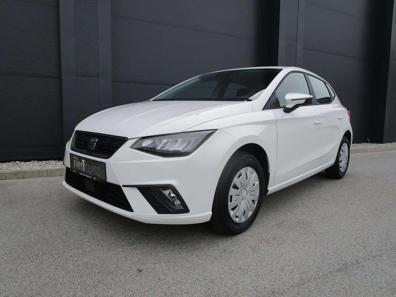 Photo 1 : Seat Ibiza 2024 Petrol