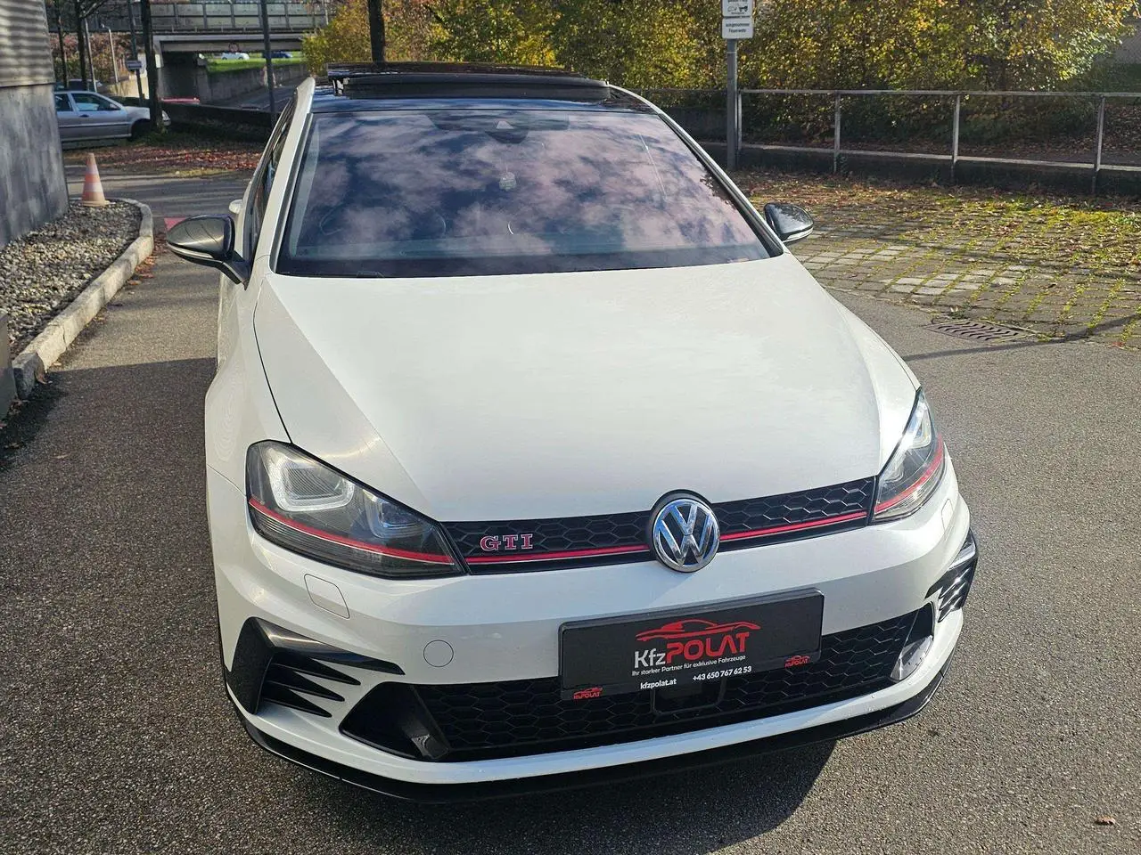 Photo 1 : Volkswagen Golf 2016 Petrol