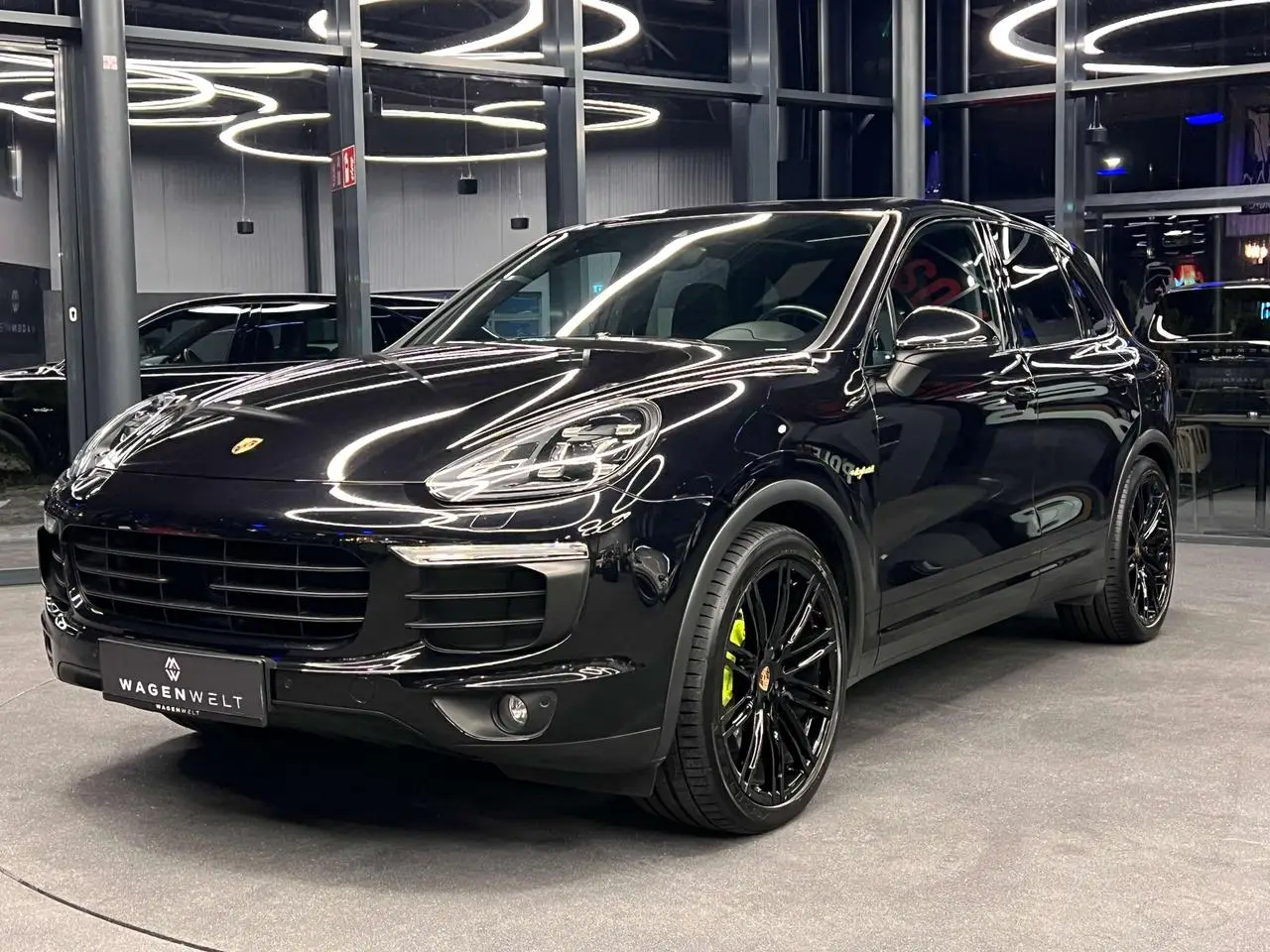 Photo 1 : Porsche Cayenne 2015 Hybride