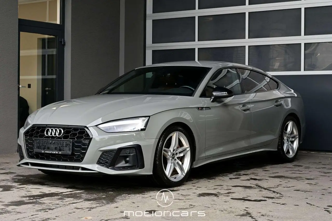 Photo 1 : Audi A5 2020 Essence