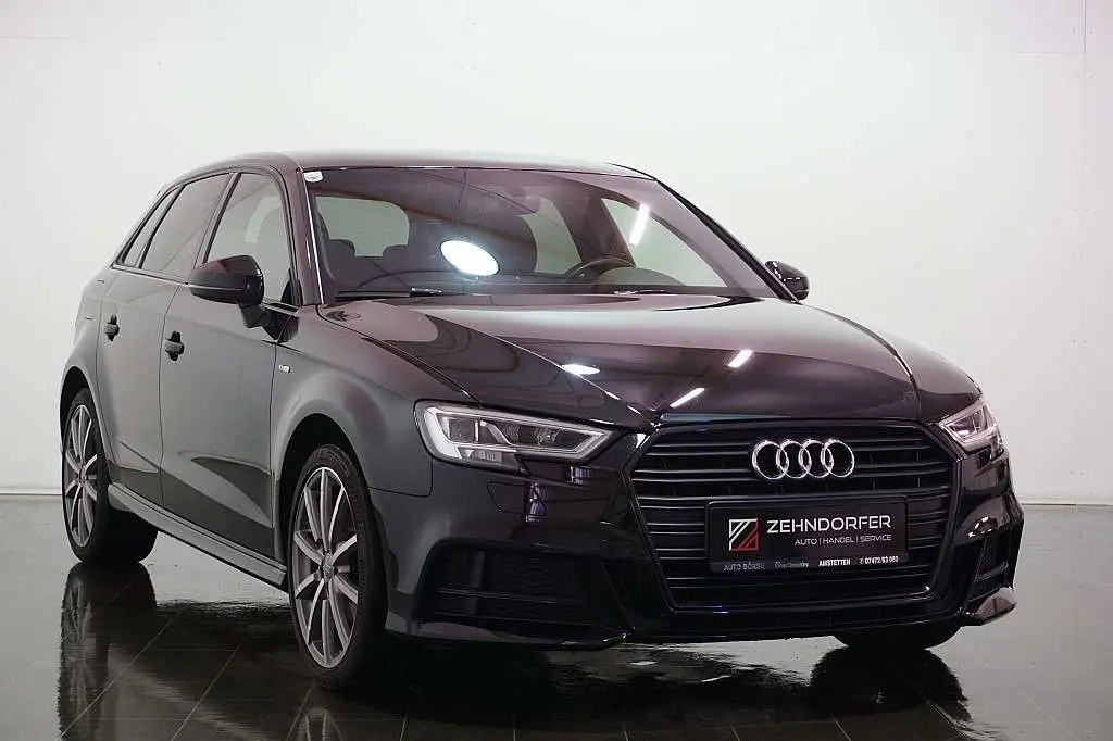 Photo 1 : Audi A3 2020 Petrol