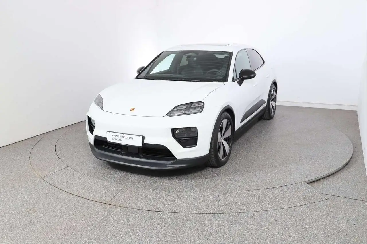 Photo 1 : Porsche Macan 2024 Électrique