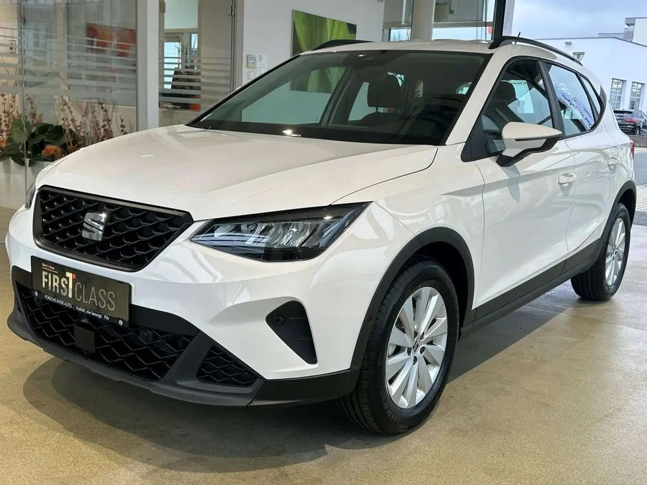 Photo 1 : Seat Arona 2024 Petrol