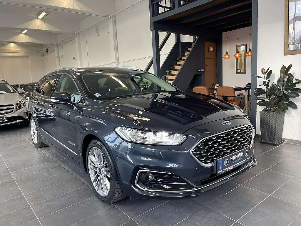 Photo 1 : Ford Mondeo 2020 Petrol