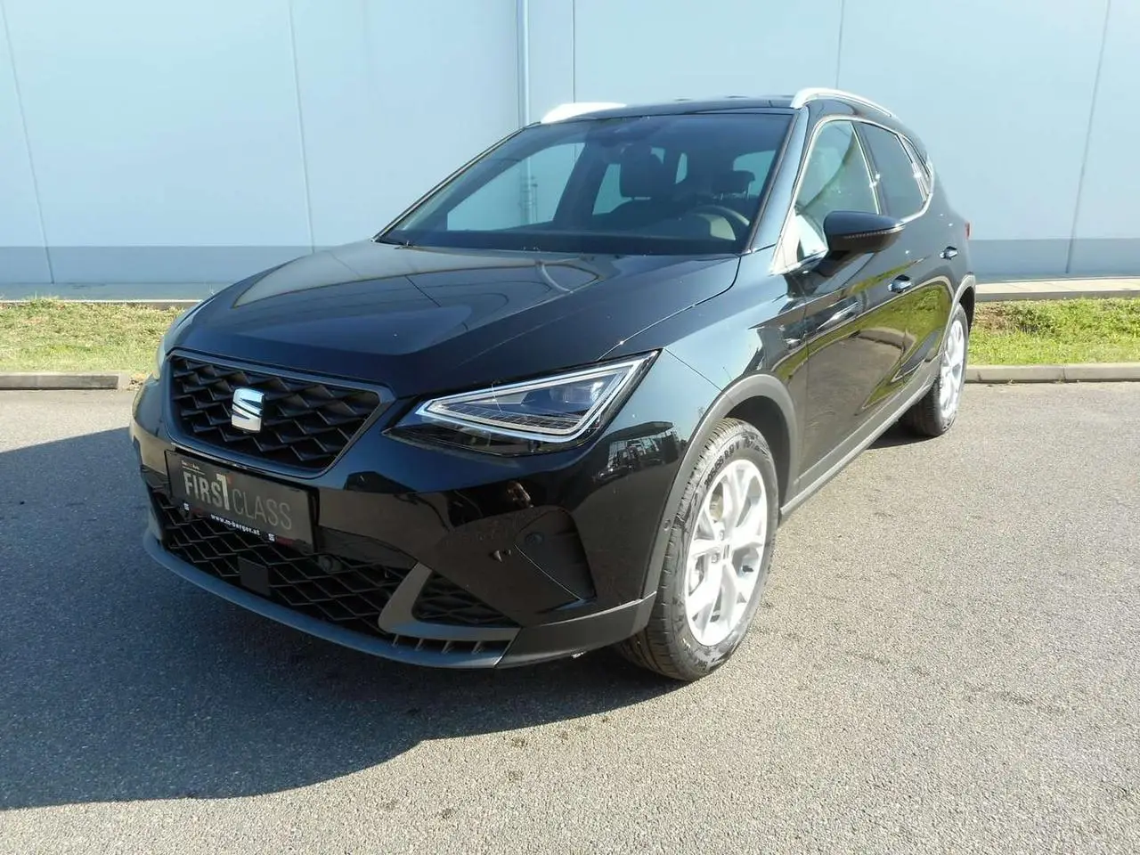 Photo 1 : Seat Arona 2024 Petrol