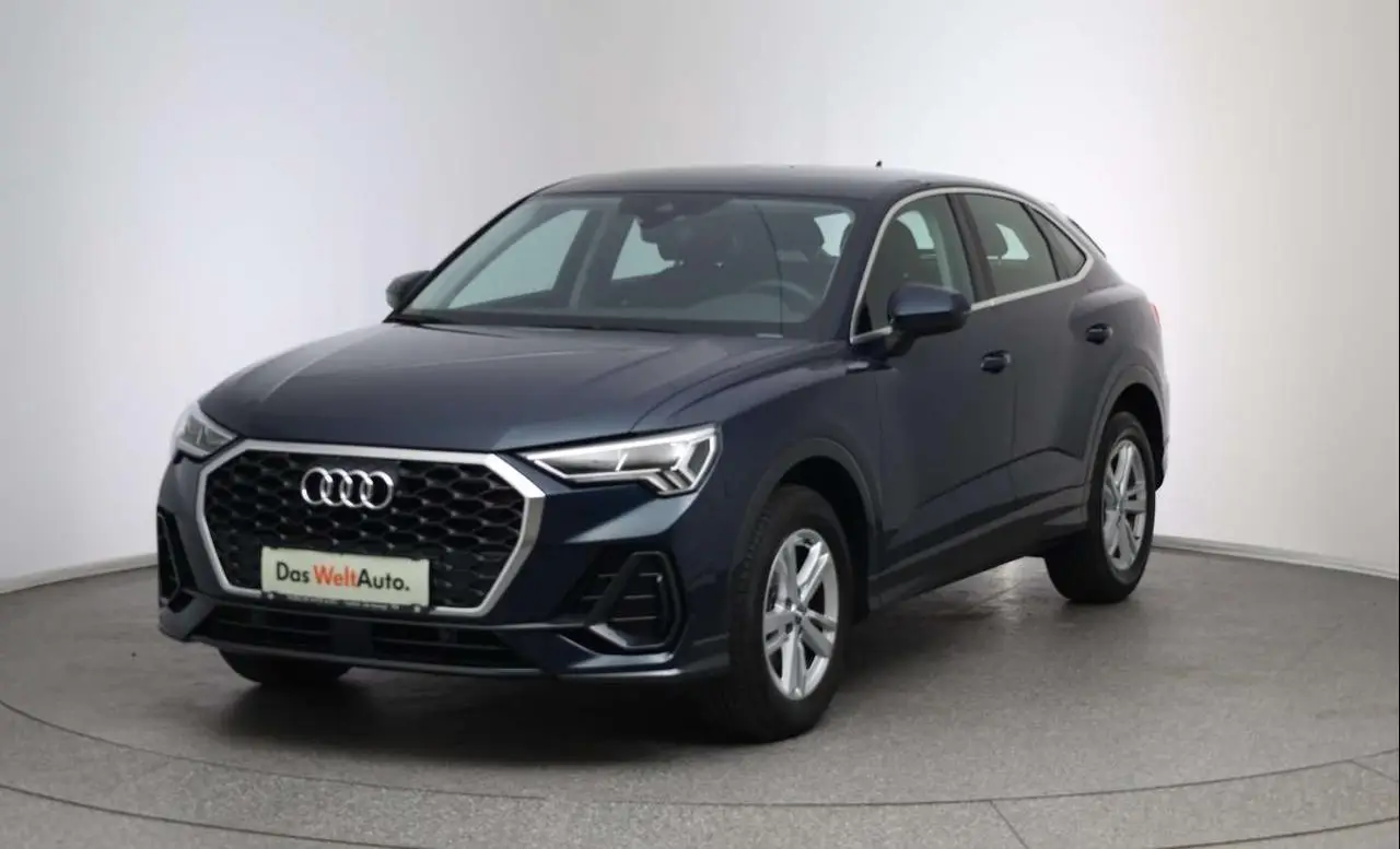 Photo 1 : Audi Q3 2020 Petrol