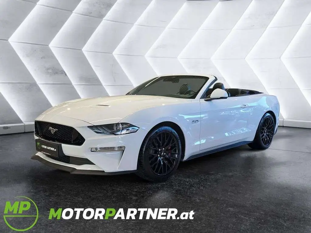 Photo 1 : Ford Mustang 2024 Essence