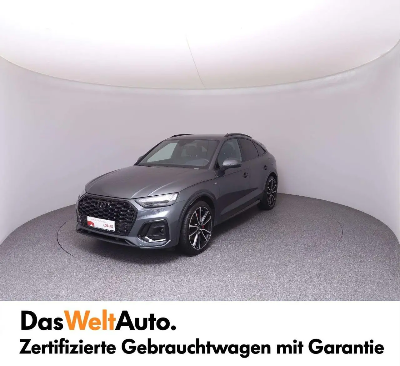 Photo 1 : Audi Q5 2023 Hybride