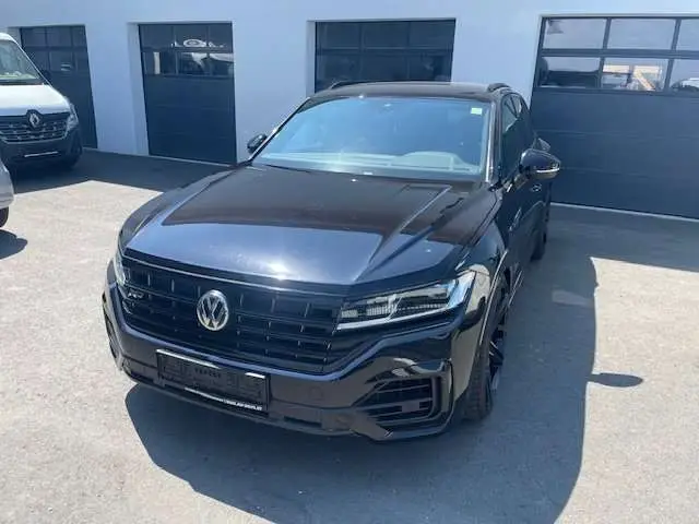 Photo 1 : Volkswagen Touareg 2018 Diesel