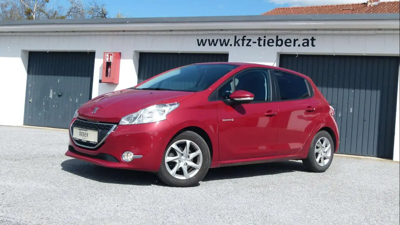 Photo 1 : Peugeot 208 2014 Petrol