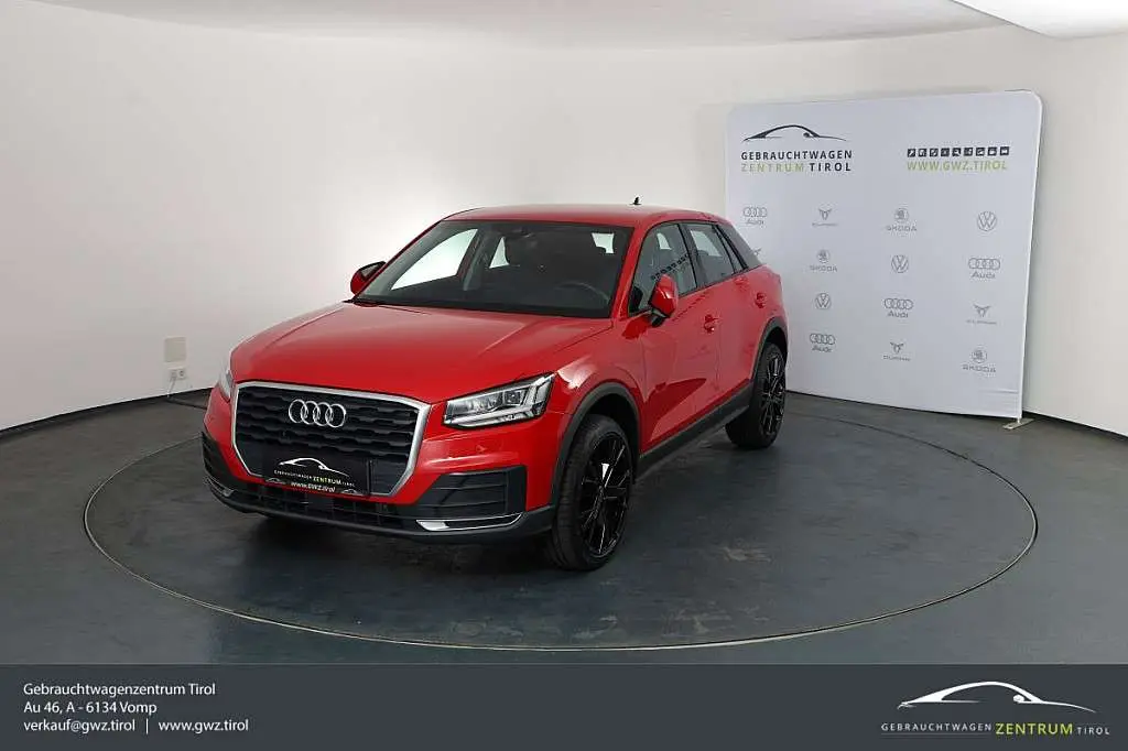 Photo 1 : Audi Q2 2020 Essence