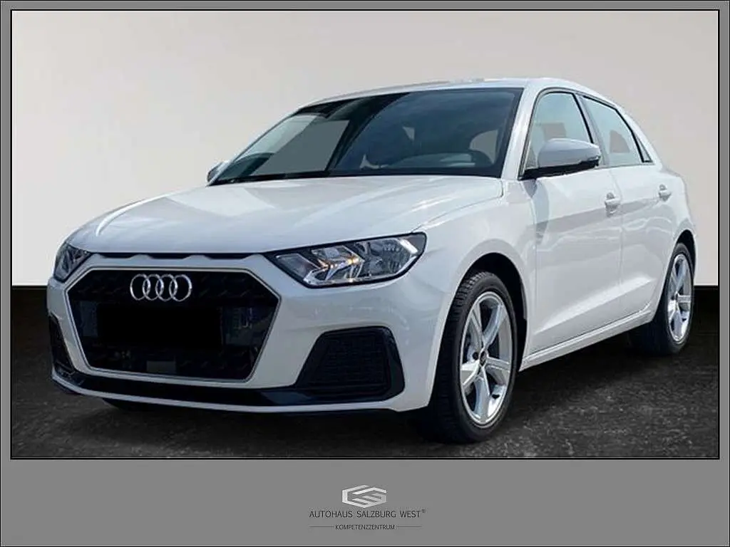 Photo 1 : Audi A1 2023 Essence