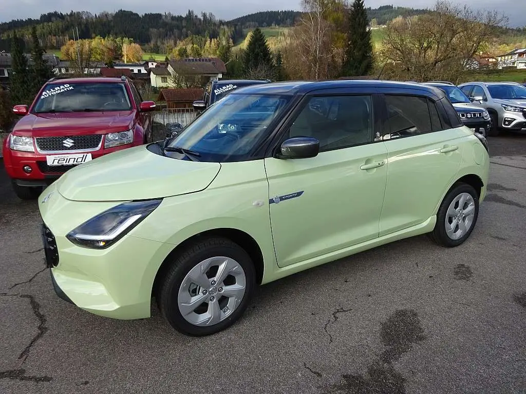 Photo 1 : Suzuki Swift 2024 Hybrid