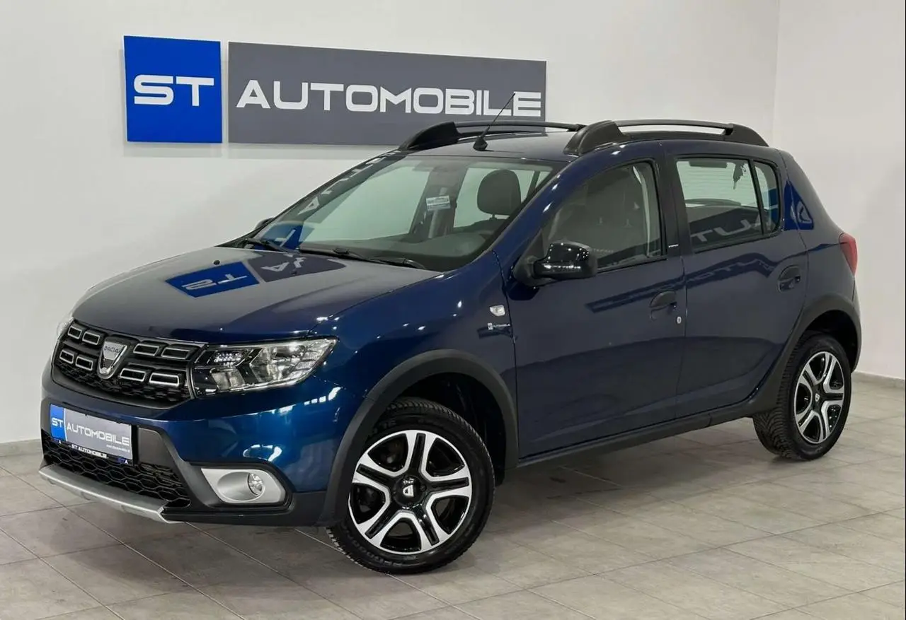 Photo 1 : Dacia Sandero 2018 Petrol